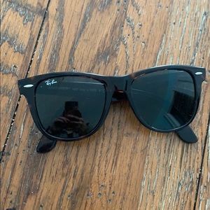 Vintage made in Italy Ray-Ban Wayfarer sunglasses